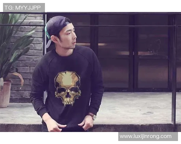 足球明星纹身背后的故事与人生哲学的深刻联系解析